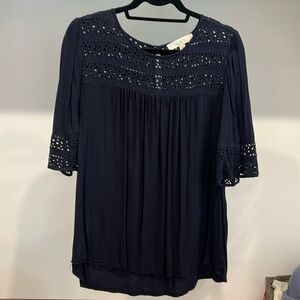 LOFT Navy top with eyelet detail on the neck and sleeve. Size medium